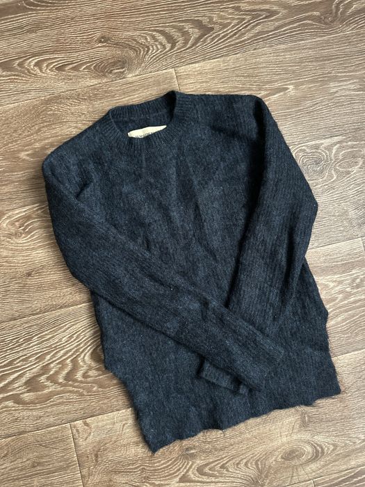 Светр by malene birger з вирізами