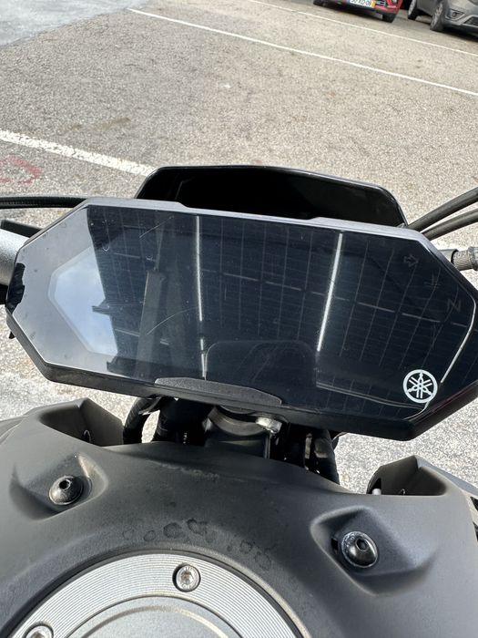 Yamaha MT07 Pure 35kw (deslimitada)