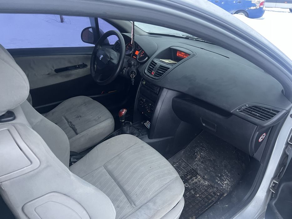 Продам Пежо 2007 року 1.4 Бензин