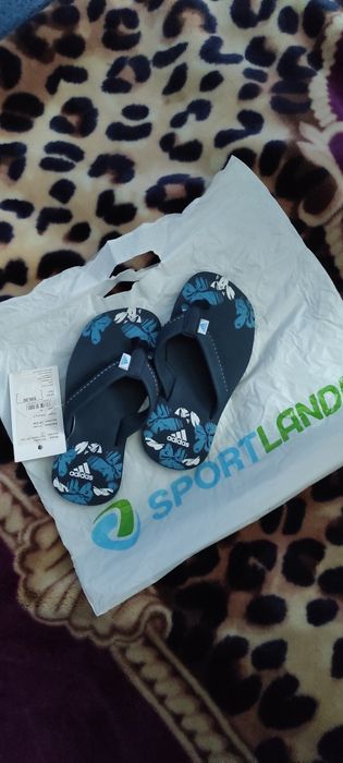 Шльопки дитячі сланці вʼєтнамки Аdidas оригінал 32 p