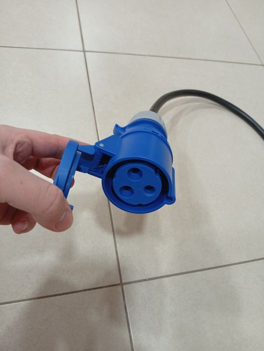 Adaptador trifásico/monofásico industrial 32A Novo
