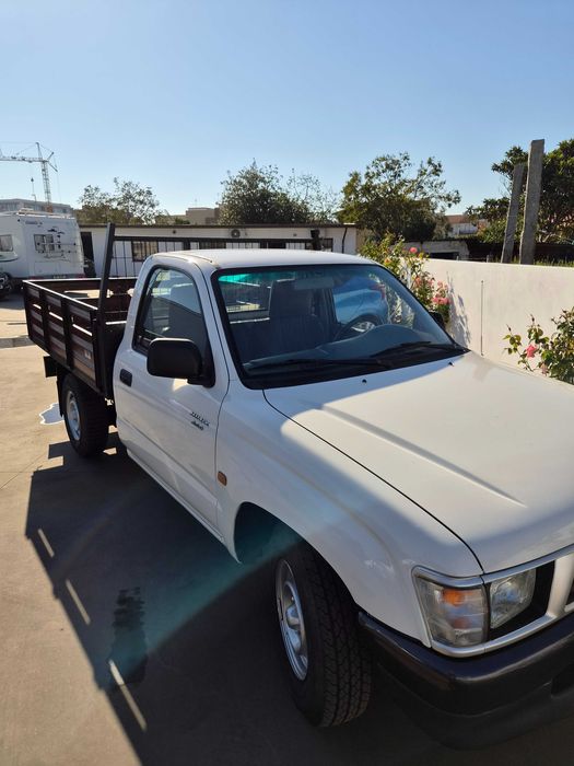 Toyota Hilyx 4x2 — photo 2