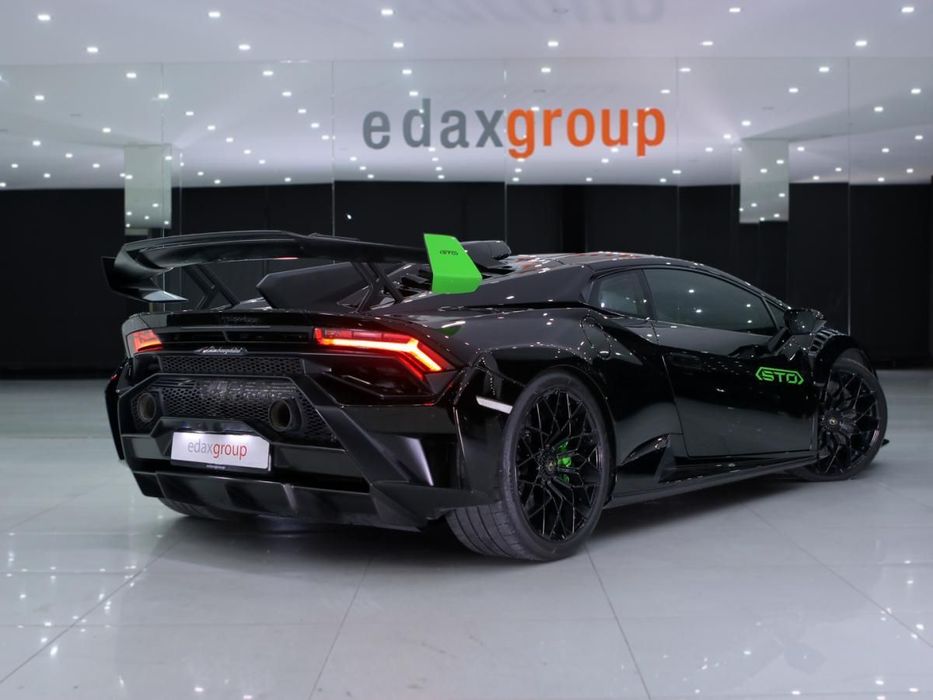 Lamborghini Huracán STO