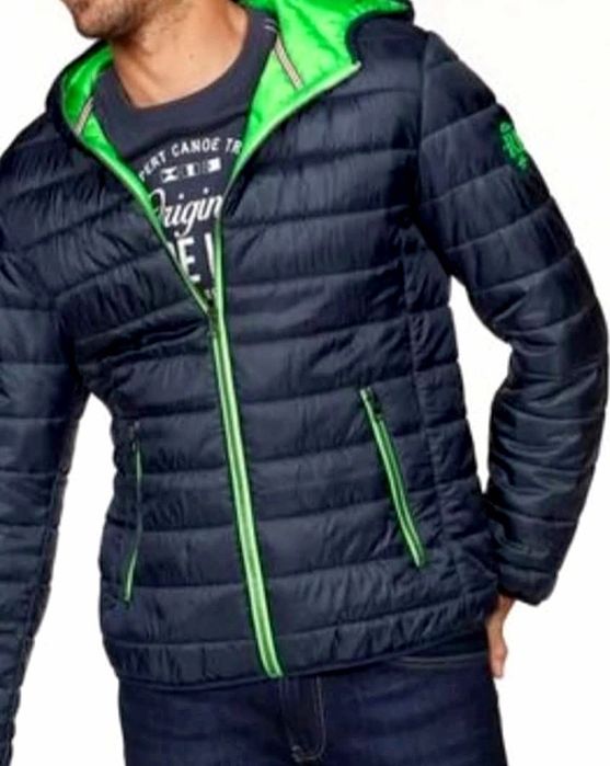 Брендова чоловіча куртка р 48-50 . Пух перо