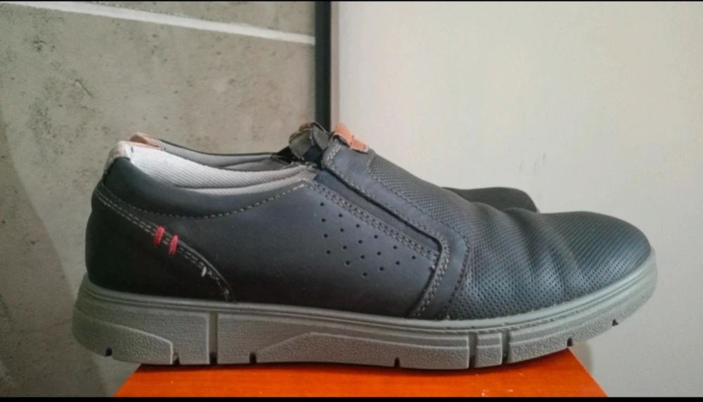Buty Gosoft 43 stan bardzo dobry