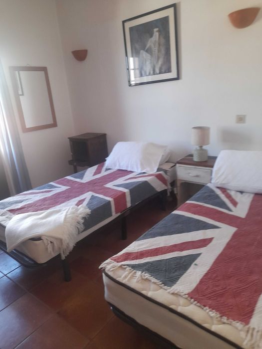 Quarto em vila nova de Milfontes