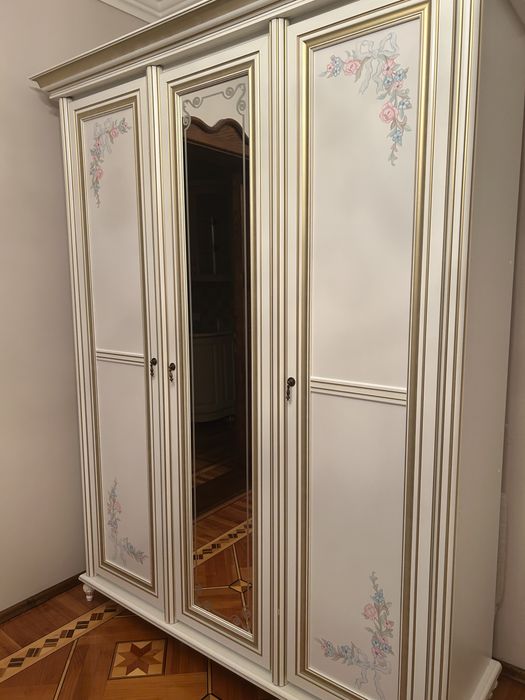 Комплект меблів для кімнати