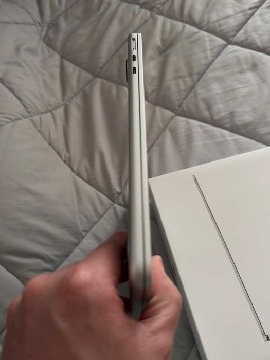 Macbook Air APPLE 13 M4 256G 16GB Ram