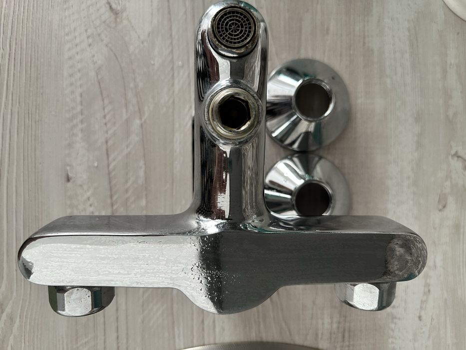 Смеситель для ванной Grohe оригинал( лейка и шланг в подарок)