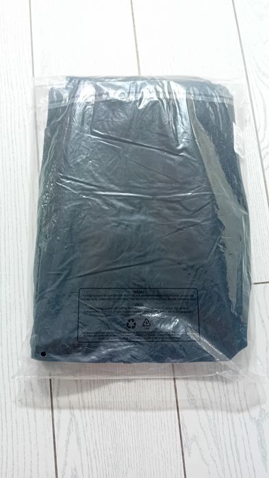 Nowe! Oryginalne 4F joggery męskie M czarne nieocieplone (957)