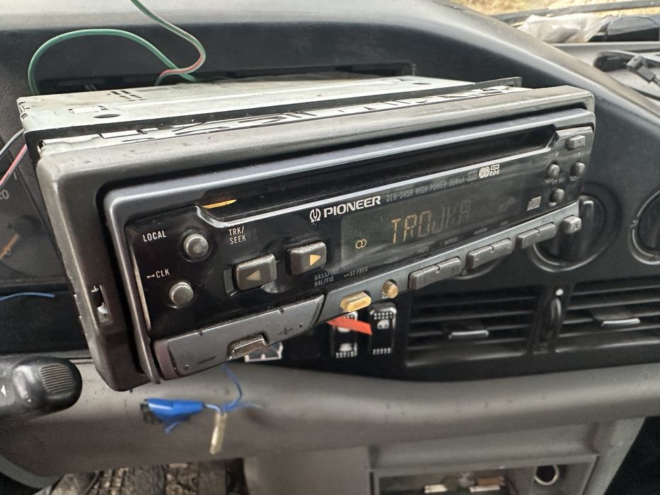 Radio samochodowe pioneer DEH-345R