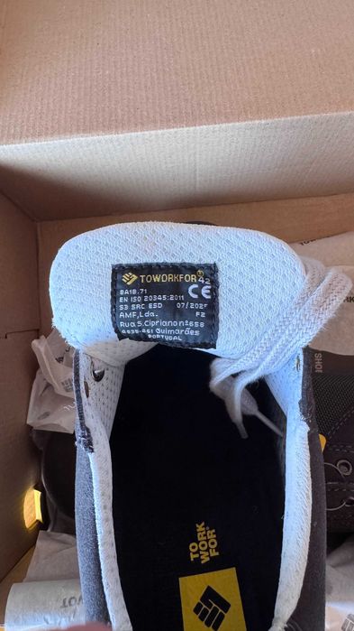 sapatos de trabalho
