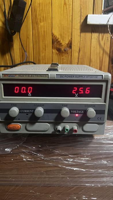 Импульсный источник питания Mastech HY3010E