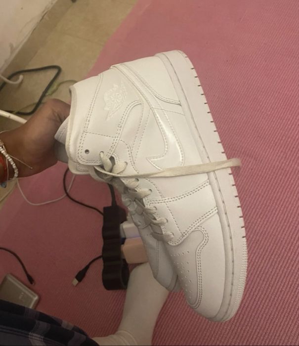 Jordan 1 mid branco original homem/mulher