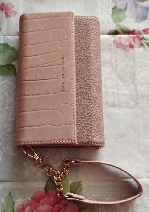 Etui na telefon pudrowy róż