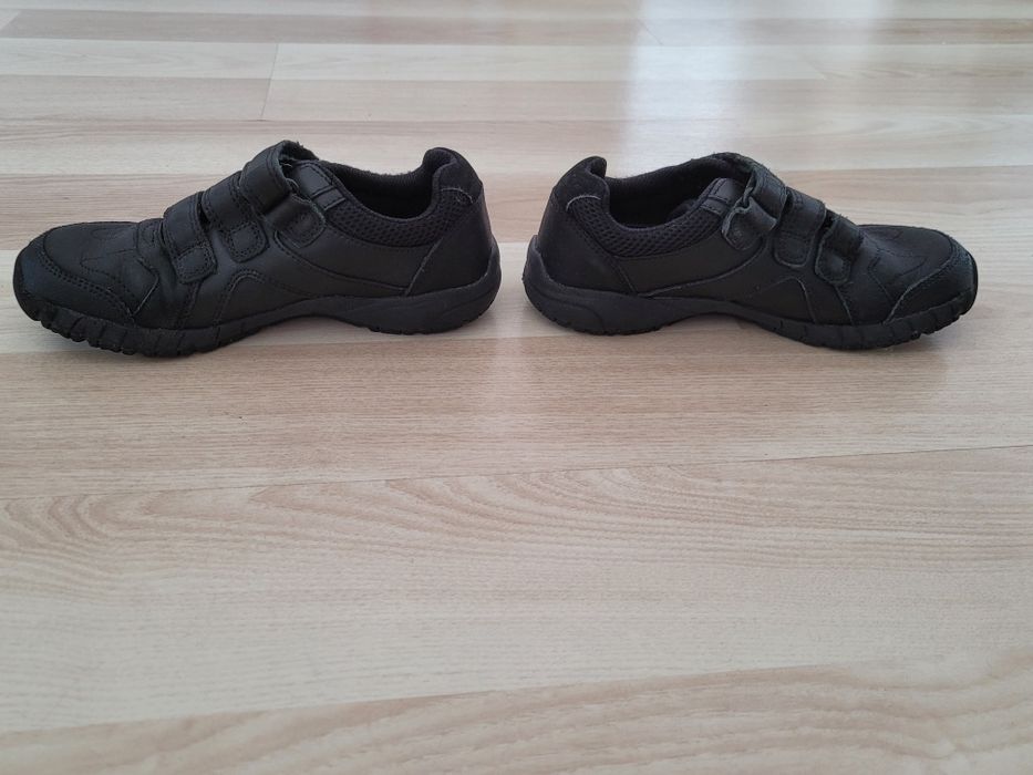 Buty Clarks czarne skórzane na wiosnę/jesień na rzepy 29,5 dł.wkł 19,5