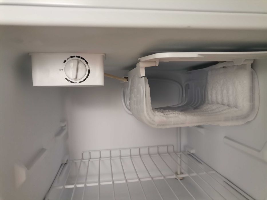 Mini Bar CONFORTEC CF 90WE