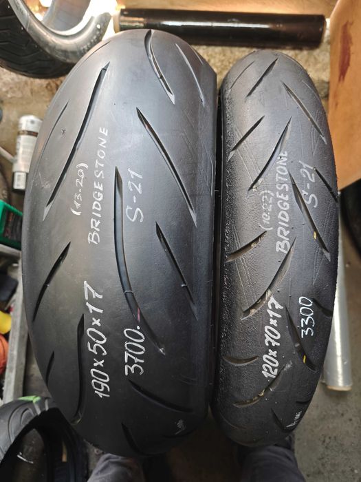 Мото шини комплект 120/70 160 180 60 190 200/ 50 55 R17