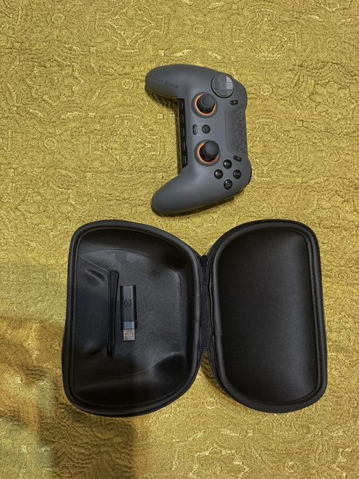 SCUF Envision Pro - Como novo