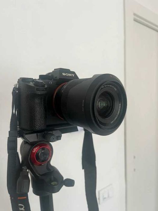 Objetiva Sony FE 28-70mm OSS