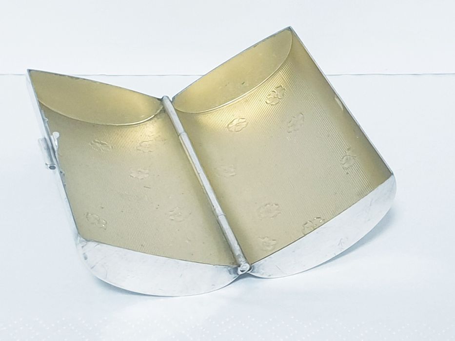 Lindissima antiga caixa prata marcada Alpacca Hoka