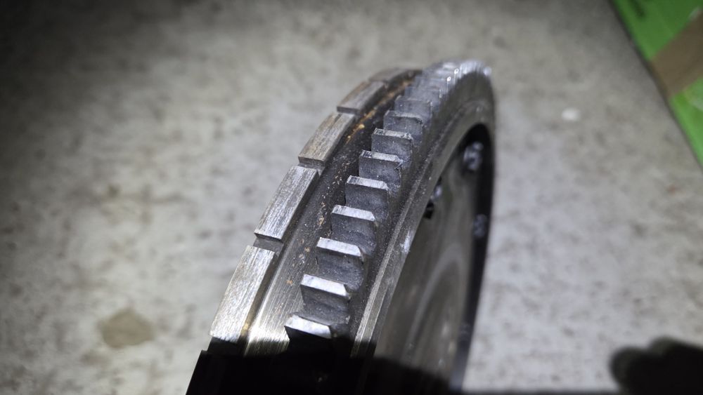 Маховик Nissan Note E11 2006-13, 1.4 5МКПП