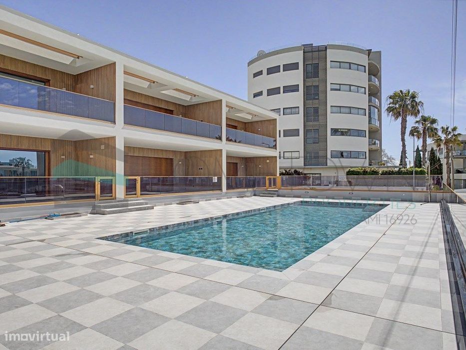 Apartamento T2 com acesso privado ao rooftop - Perto do mar, quarteira