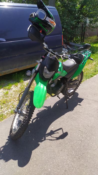 Продаю мотокрос Shineray 150