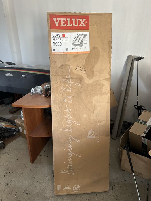 Zestaw okno dachowe VELUX GLL MK08 1061 + kołnierz EDW 000 78x140