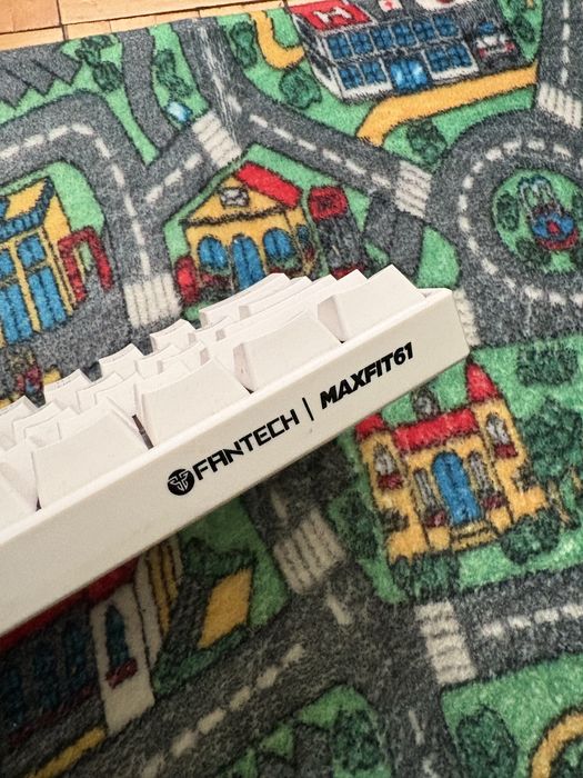 Klawiatura mechaniczna fantech maxfit gamingowa do gier
