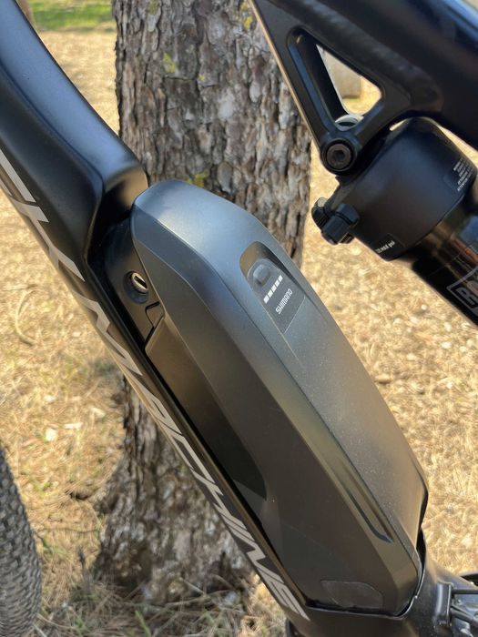 Bicicleta de montanha elétrica