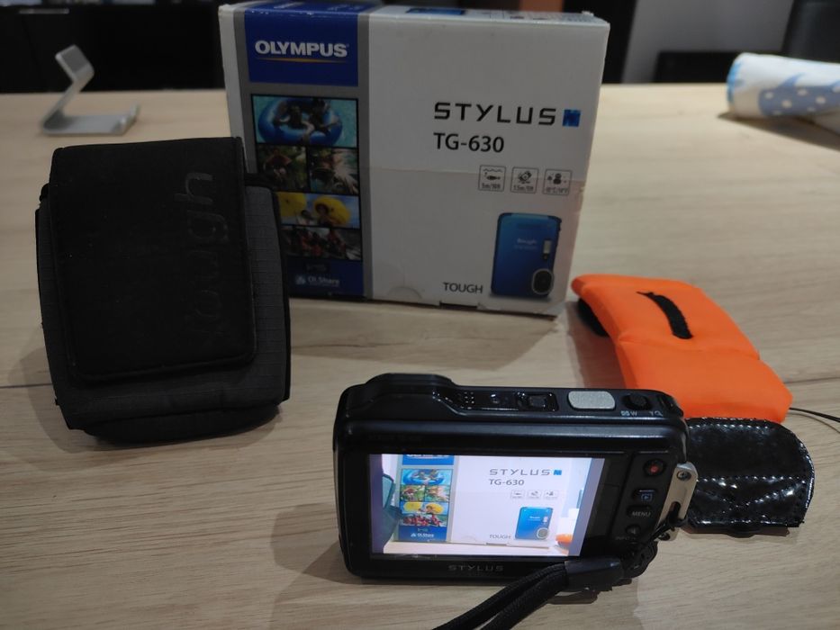 Câmera fotográfica aquática Olympus TG-630