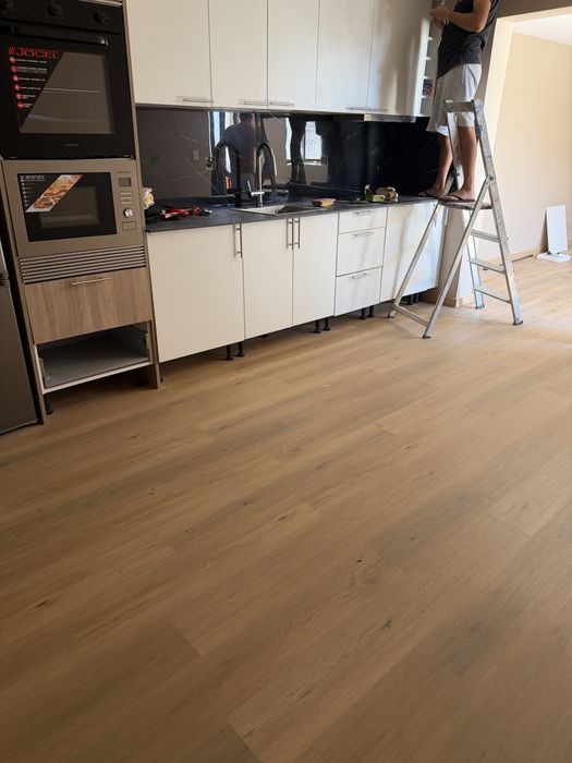 Alugo casa terrea T2 com garagem e Terraco