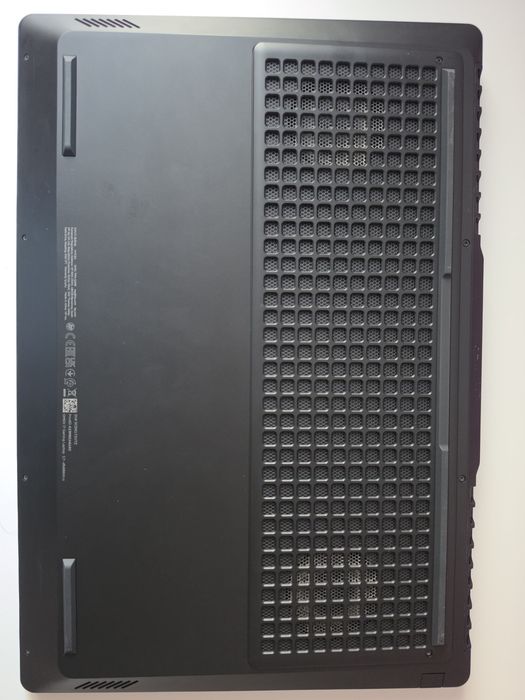 HP OMEN 17-db0004ns AMD Ryzen 7 8845HS/32GB/1TB SSD/RTX 4070/17.3"
