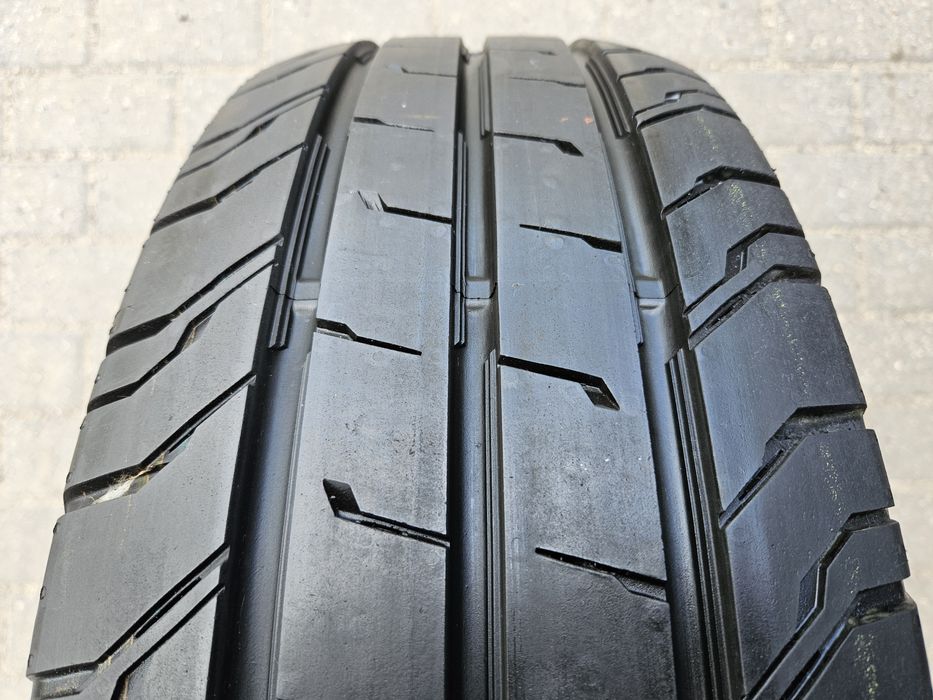 4x 205/65R16C 107/105T Continental ContiVanContact 200 / DEMO [904]