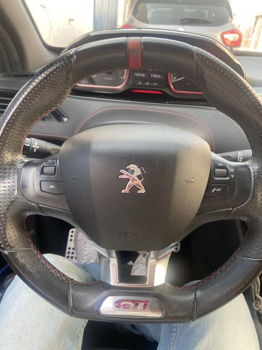 Peugeot 208 GTI 1.6