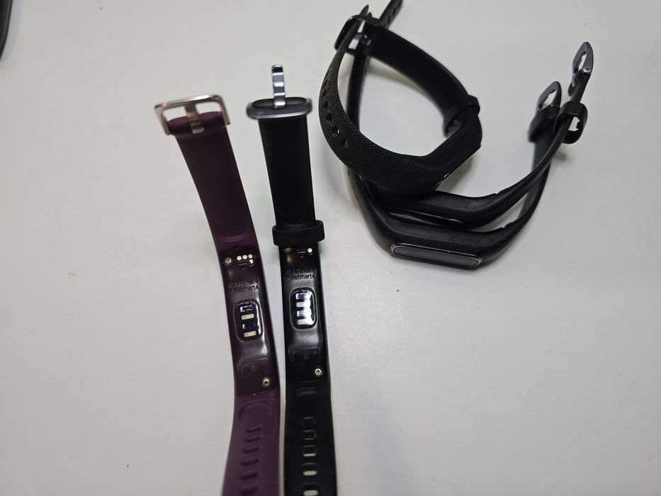 Лот Garmin vivosmart 4 - оригінальні фітнес-трекери, пульс, кроки, спорт