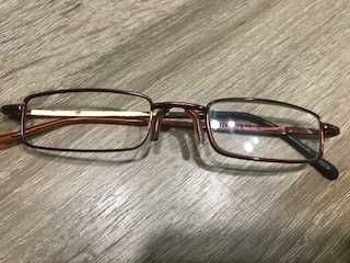 чехол, футляр жесткий для очков (узеньких)