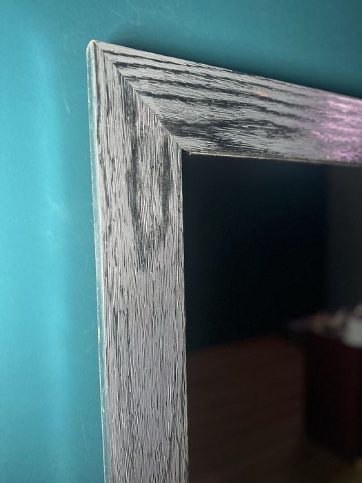 Espelho em Madeira Cor Cinza – Em Muito Bom Estado