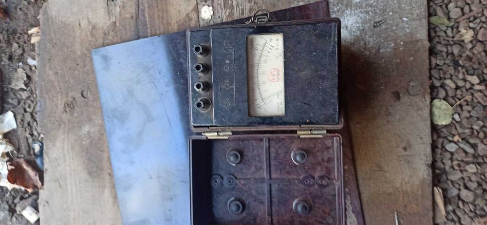 мегомметр   ф 4102/1 в отличном состоянии