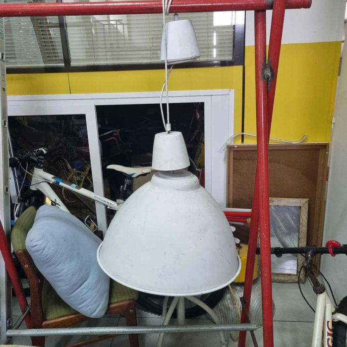 Candeeiro de tecto em chapa IKEA Branco + Abat Jour Preto