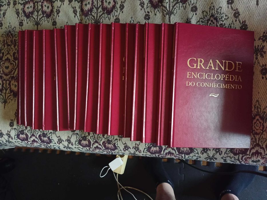 Grande Enciclopédia do Conhecimento + Grande Atlas do Conhecimento