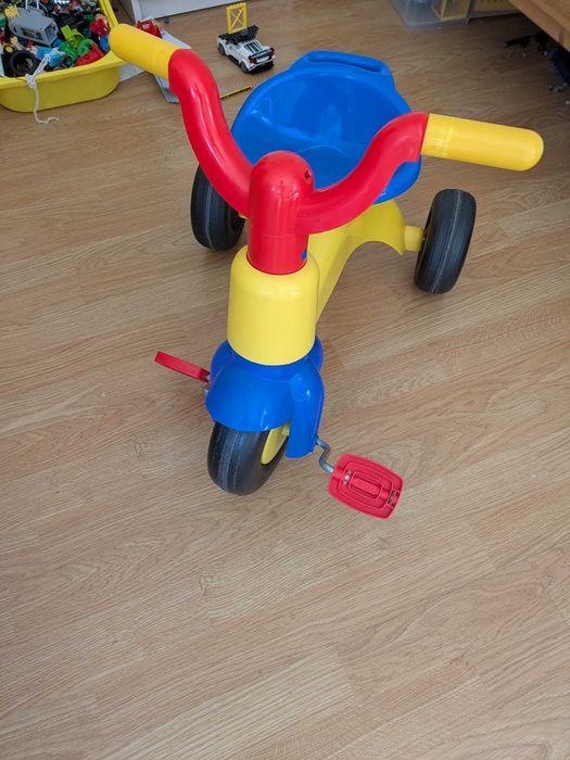 Triciclo infantil