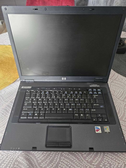 HP Compaq nx 8220