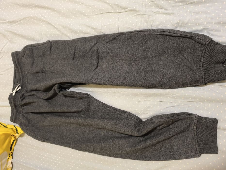 Vendo 2 calças rapaz fato de treino
