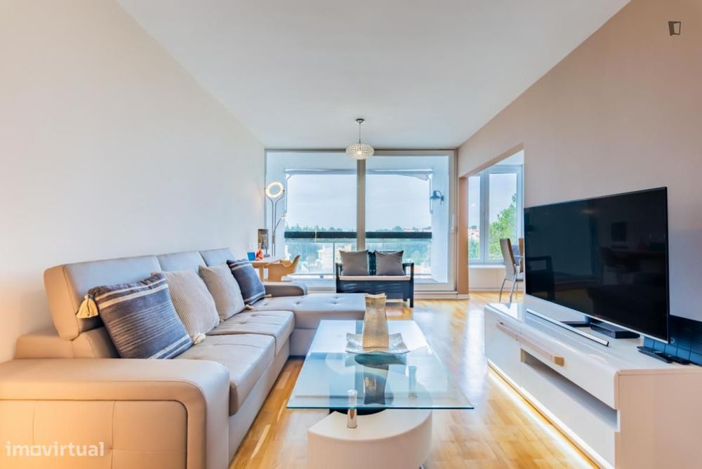 Apartamento com 2 quartos - localizado em Intendente Lisbon