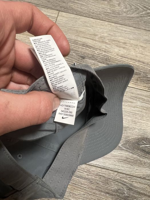 кепка Nike metal swoosh