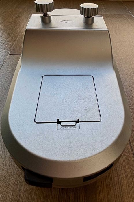 Porta Gravatas Elétrico — Capacidade para 60 Gravatas