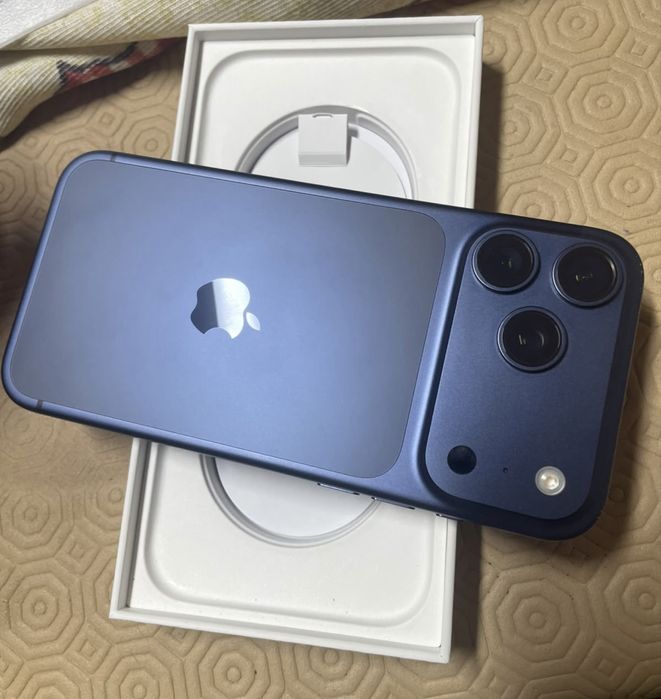 Iphone 17 Pro Max Imaculado / Garantia 2 anos