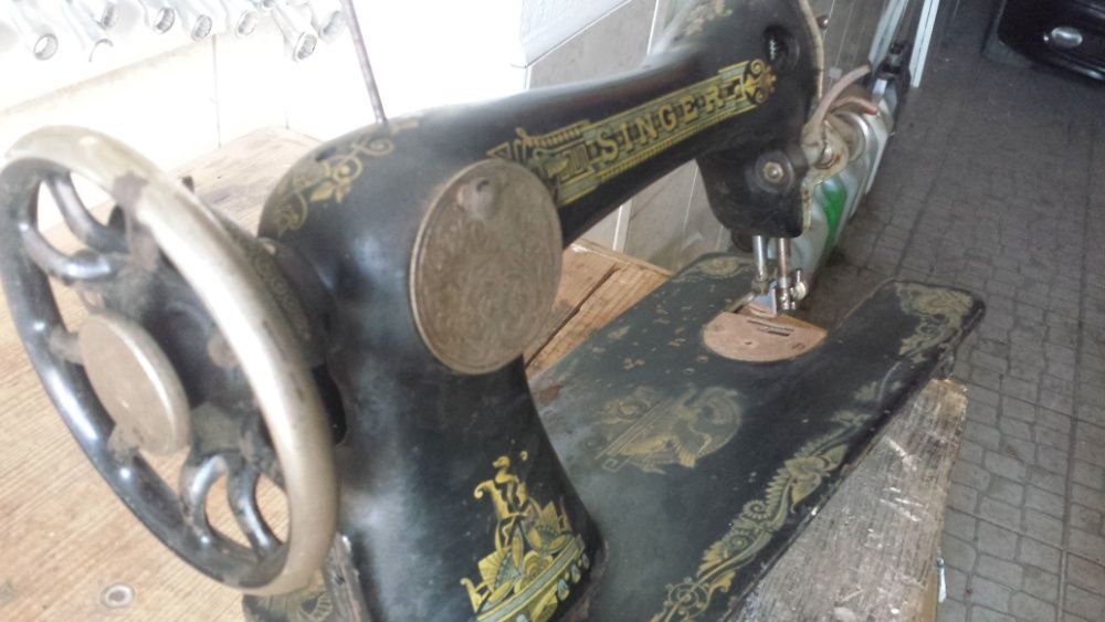 Máquina Costura Singer Antiga